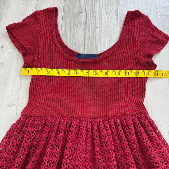 Blue Rain Short Sleeve Fit Flare Crochet Knit Lined Soft Knee Length Dress - Picture 6 of 8